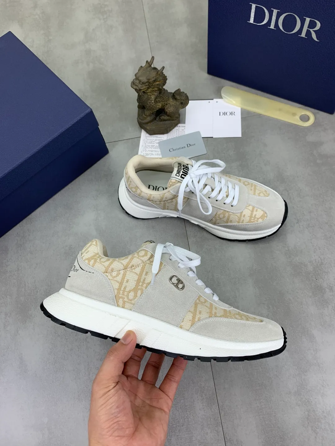 Men's Men's Shoes💰P440💰[New Style]🆘[Dior] 2025 Dior Original Lace-up Low-top Men's Shoes Classic casual shoes 🔥This model is the official classic model, with high quality and made by famous original designers. It is made of high-quality cowhide with original materials➕comfortable and breathable mesh lining➕pigskin insole. The perfect last shape and generous and fashionable design have attracted many consumers and are suitable for drivers to drive🚗. What you want is the best quality in the market. Color: seven colors. Code number: 38--44 (45 46 customized)